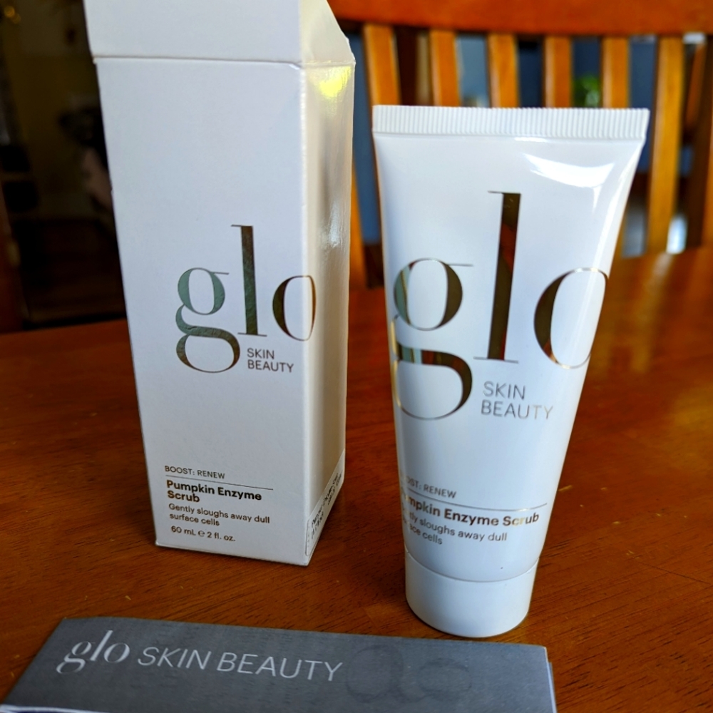 Glo Pumpkin Enzyme Scrub